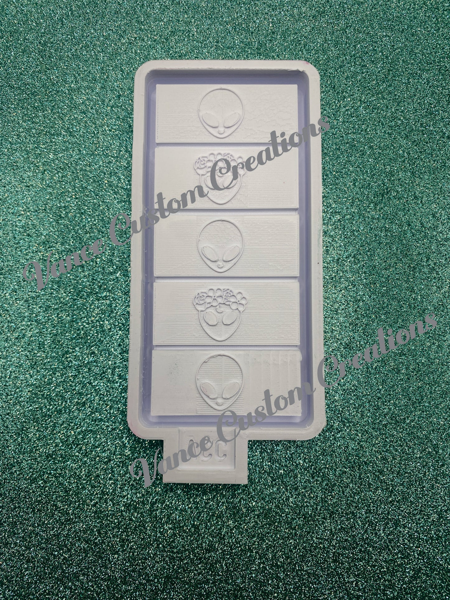 Alien Snap Bar Freshie Mold