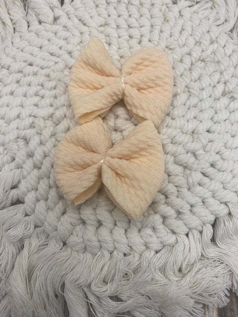 2in Bullet Bow-Cream