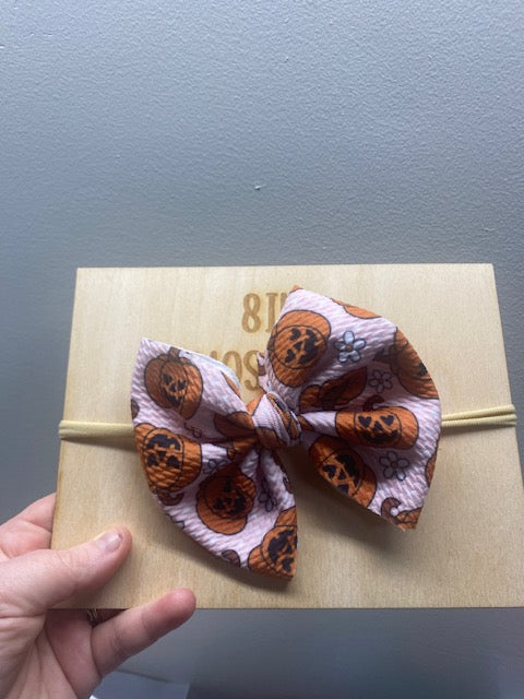 Pumpkin 5in Bow on Nylon